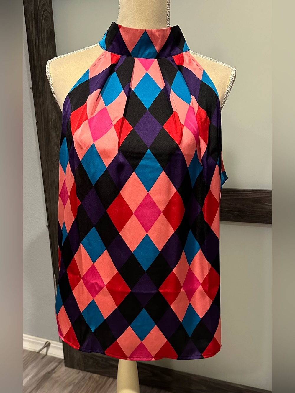 NY & Co Women Flowy Halter Tunic L Vibrant Abstract Neck Tie Harlequin Diamond
